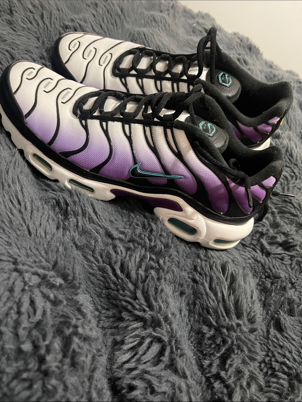 Nike Women’s Gradient Purple, White & Black Sneakers with Teal Swoosh